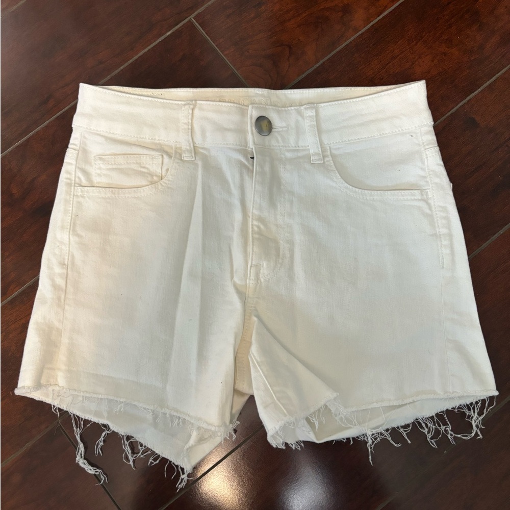 American Eagle Women's White Denim Shorts